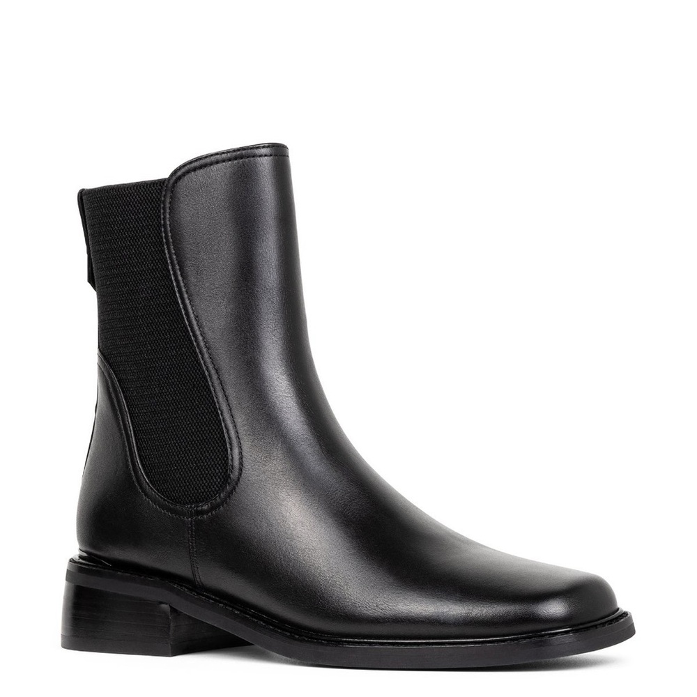 Donald J Pliner Elegant Black Leather Ankle Boots - Picture 2 of 5